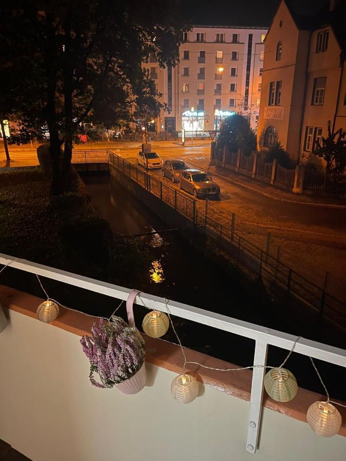 Lilis Apartment Mit Balkon 아우크스부르크 외부 사진